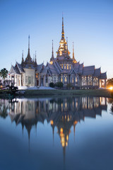 Fototapeta na wymiar Watnonkum thai temple