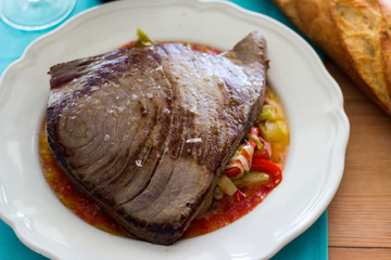 Filete de atún a la plancha