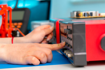 use of electronic measuring instrument