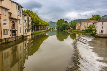 Fototapeta na wymiar Reflections on the Salat River. Saint Girons Ariege France
