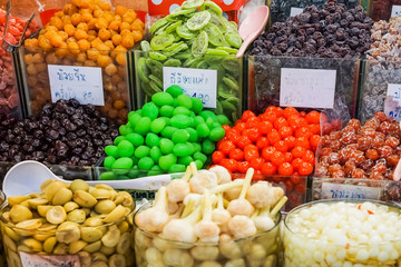 Beautiful of Candy and colorful candy Dessert in the market of candy shop.