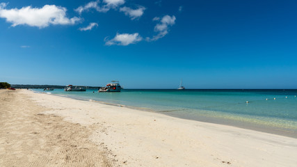 Obraz premium Resorts Boats in Jamaica