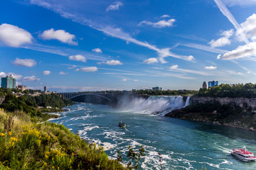 Obraz premium Niagara falls on the canadian side