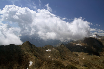 Gletscher und Berge rund um das &Ouml;tztal der Tiroler Alpen 