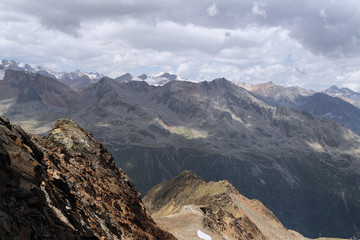 Naklejka premium Gletscher und Berge rund um das Ötztal der Tiroler Alpen 