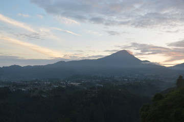 natural scenery, sunset in the mountains with sky clouds