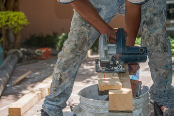 trabajadores de obra , albañiles, trabajadores de la construccion, servicios de reparacion de casa, mantenimiento, electricidad, jardinería,carpinteria