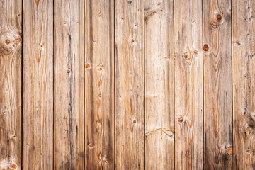 Eine Wand aus alten braunen Holzbretter mit schöner Holzmaserung