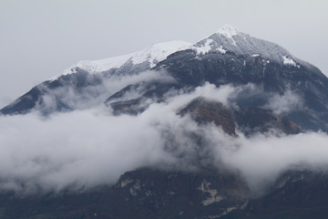 Fototapeta na wymiar view of the snowy mountains