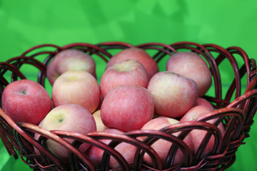 Many apples stack up