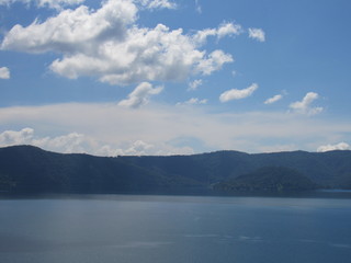 Fototapeta na wymiar Lago de Coatepeque, El Salvador
