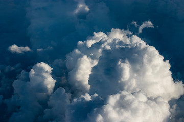 Obraz na płótnie Canvas Light coming through clouds in the sky