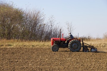 Obraz premium tractor in field 