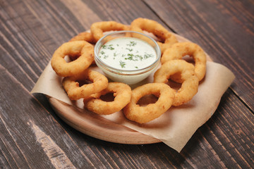 Roasted onion rings served as beer snack