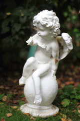statue of baby angel