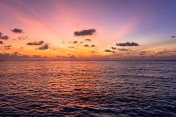 インド洋の美しい夕景