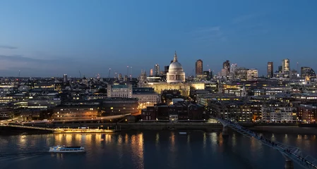 Deurstickers St Paul's seen over the river Thames from Tate Modern © Charles D P Miller