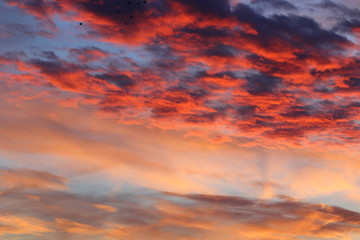 Sonnenaufgang und Wolken
