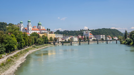 Fototapeta na wymiar Dreiflüssestadt Passau in Bayern