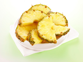 PINEAPPLE SLICES