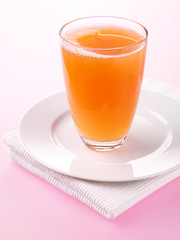GLASS OF PINK GRAPEFRUIT