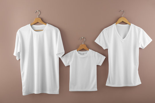 Download 9 977 Best White T Shirt Hanger Images Stock Photos Vectors Adobe Stock