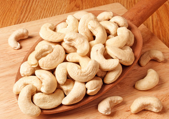 CASHEW NUTS