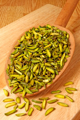 SLICED PISTACHIO NUTS