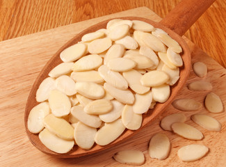 FLAKED ALMONDS
