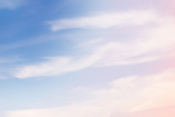 Obraz premium sun and cloud background with a pastel colored