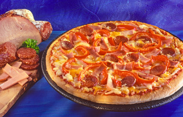 HAM AND PEPPERONI PIZZA