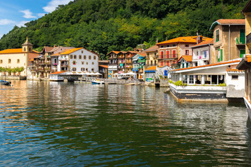 Fototapeta na wymiar Fishing town of Pasajes de San Juan (Pasai Donibane), Basque Country, Spain