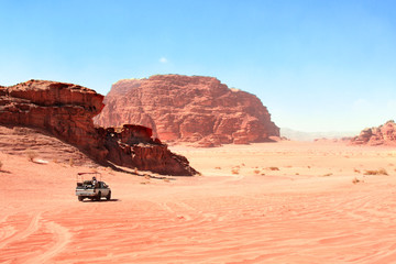Jeep safari in Wadi Rum desert, Jordan © frenta