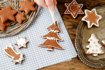 How to make christmas gingerbread cookies, tutorial.