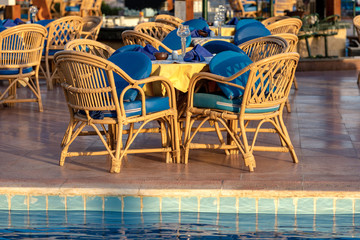Poolside Set Dining Table with Wicker Chairs