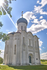 Fototapeta na wymiar Ancient Russian Church of the Intercession on the Nerl