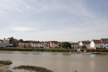 Gig rowing in Rowhedge