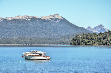 Barcos en Lago Puelo