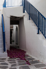 Paros