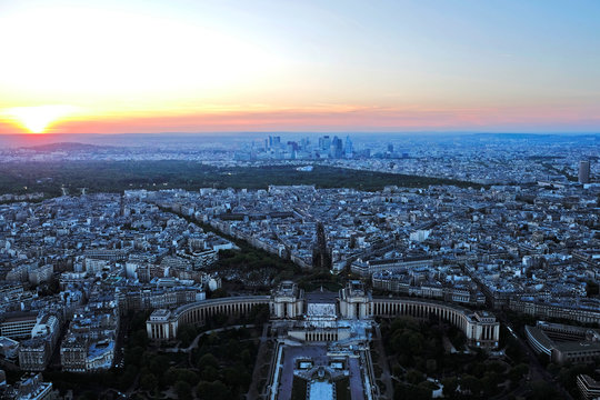 Sunset over Paris seen from Eiffel Tower © Timm