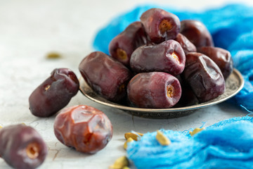 Organic sun-dried dates.