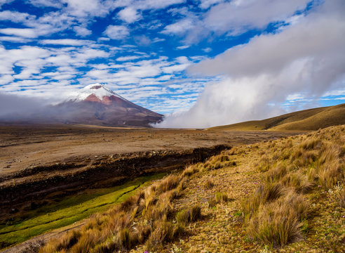 Cotopaxi Volcano, Cotopaxi National Park, Cotopaxi Province, Ecuador