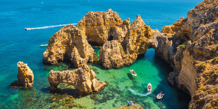 Portugal, Algarve, Faro district, Lagos, Ponta Da Piedade.