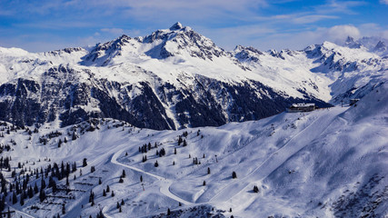 Fototapeta na wymiar Skigebiet im Montafon
