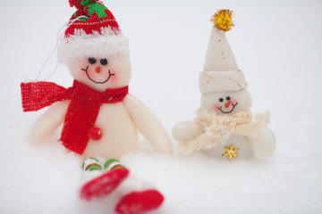 SNOWMEN SERIES - two smiling snowmen friends in the snow.