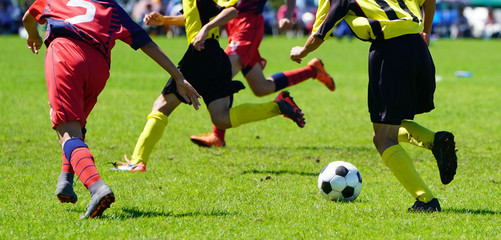 サッカー　フットボール © makieni