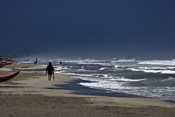 Fototapeta na wymiar bad weather on the beach
