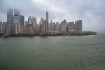 Obraz premium Foggy NYC Skyline