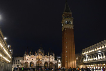 Fototapeta premium Venezia - Piazza San Marco - Notturno