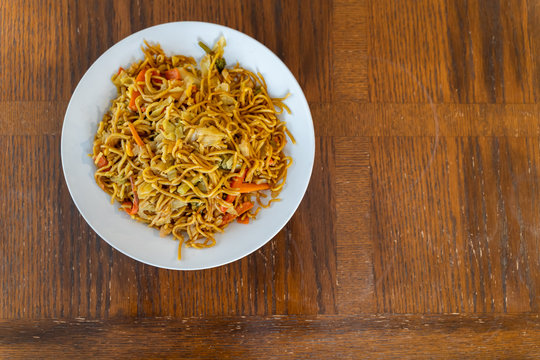 Spicy Thai Noodles with vegetables ready to eat